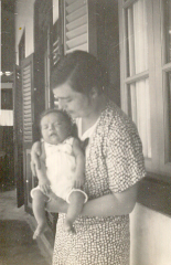met mammie op de gallerij
